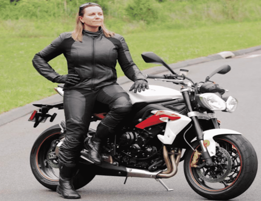 Do you want to know about what kind of pants should you wear while riding?