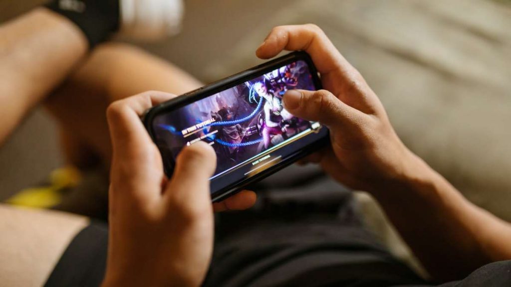 How Mobile App Upgrades are Helping the Online Gaming Industry