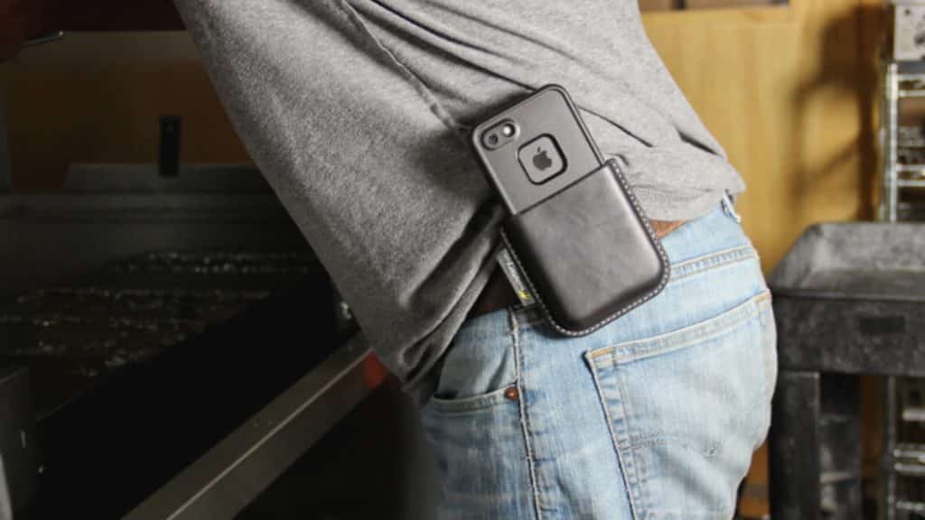 5 Factors to Consider When Choosing A Radio Holster To Protect Your Gadget