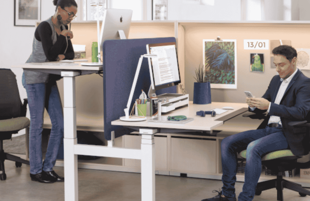 5 reasons why height adjustable desks are perfect for students