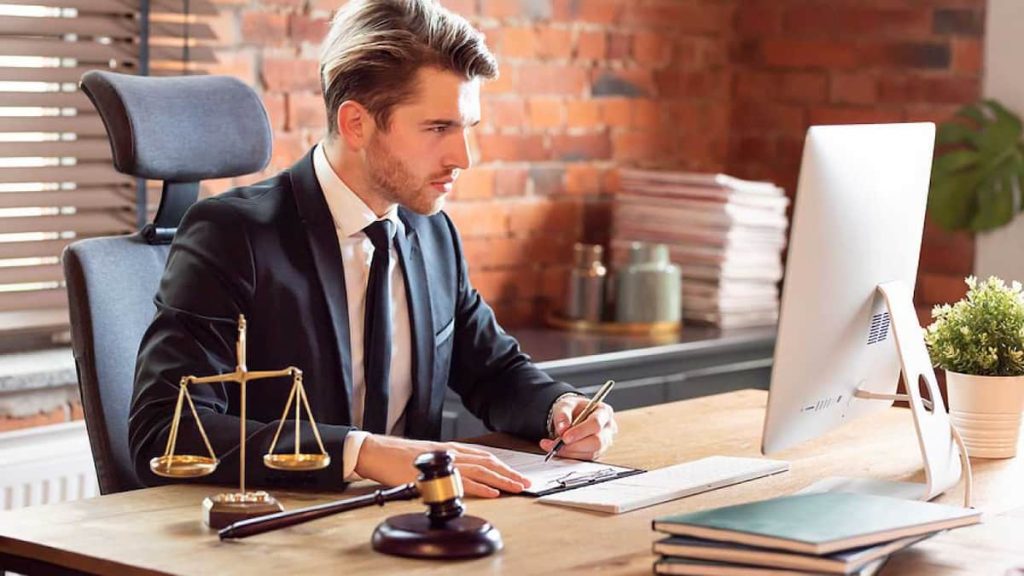 Why you Need to Consider Hiring an Affordable Criminal Lawyer