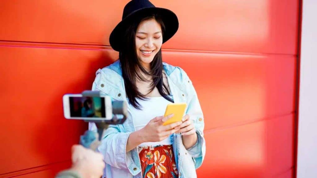 How To Become A Thrilling Social Media Influencer