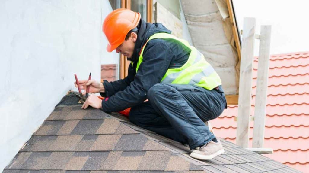 Everything You Need to Know About Roofing Contractors A Comprehensive Guide