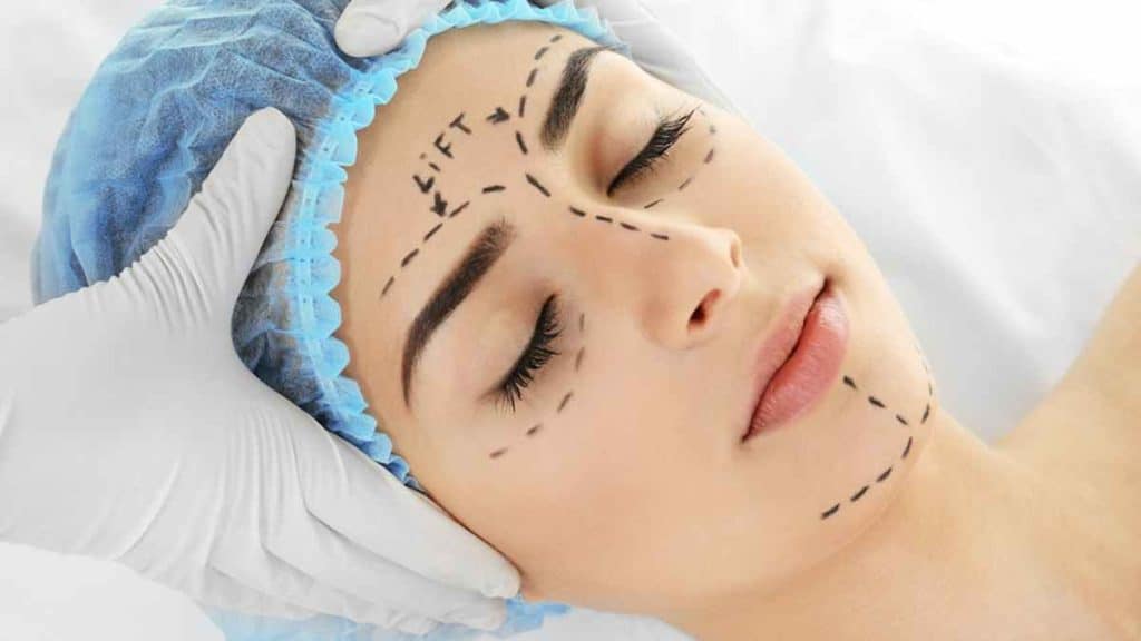 Critical Considerations For Choosing a Plastic Surgery Clinic