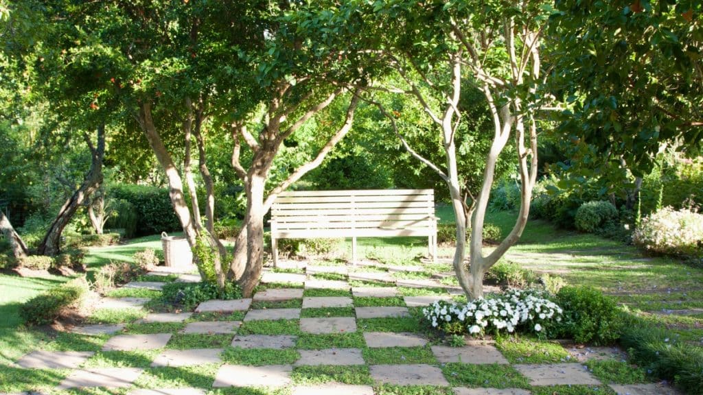 8 Tips for Using Rocks in Your Landscaping Design