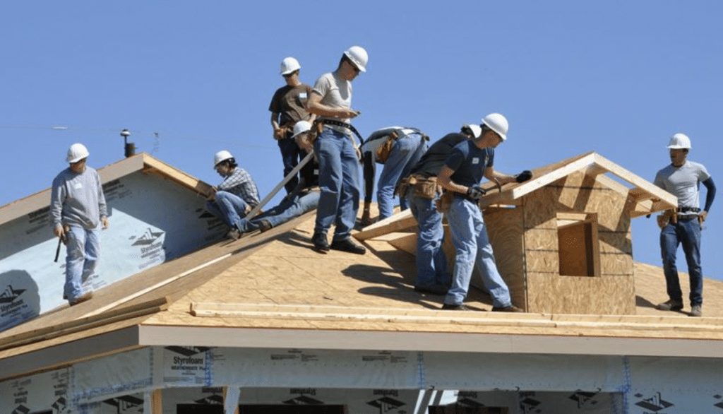 Mastering the Roof: Expert Tips for Seamless Installation and Repair Projects