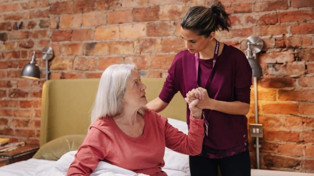 What To Consider When Choosing A Care Home For A Loved One In London