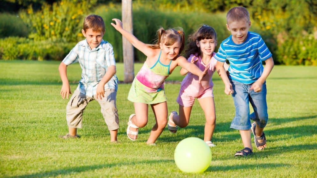 5 Benefits of Outdoor Play