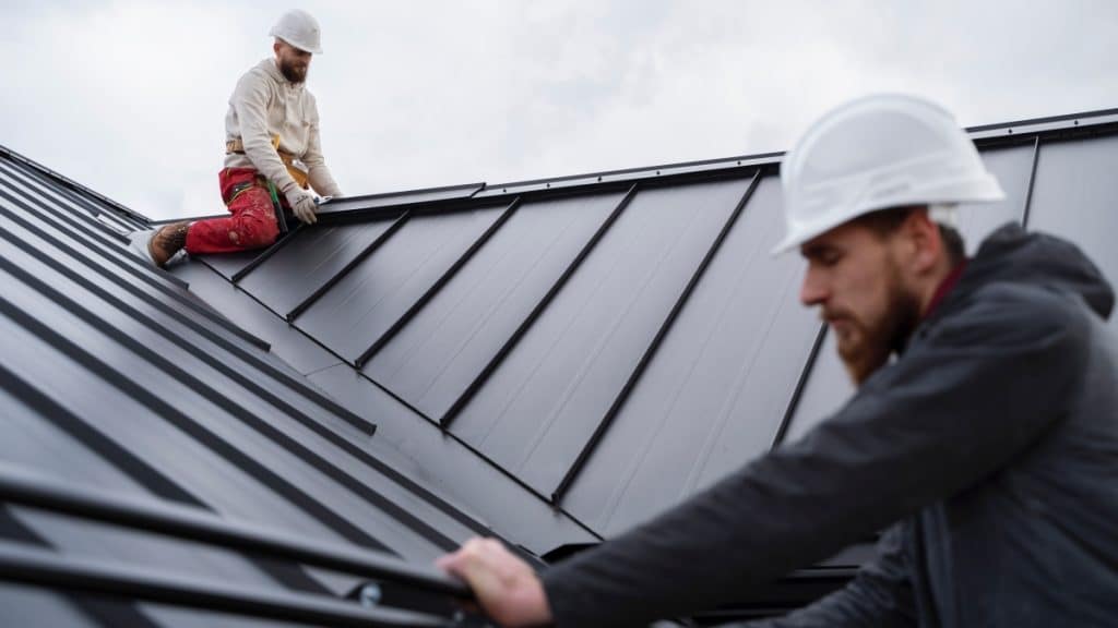 Key factors to consider when choosing commercial roofing suppliers