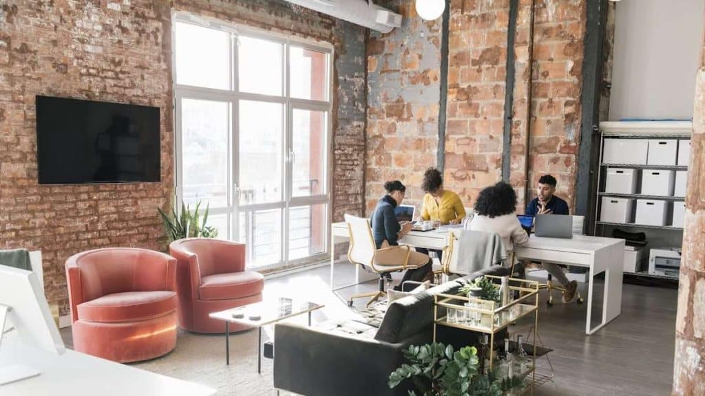 Factors to Consider Before Choosing the Perfect Coworking Space for Your Business