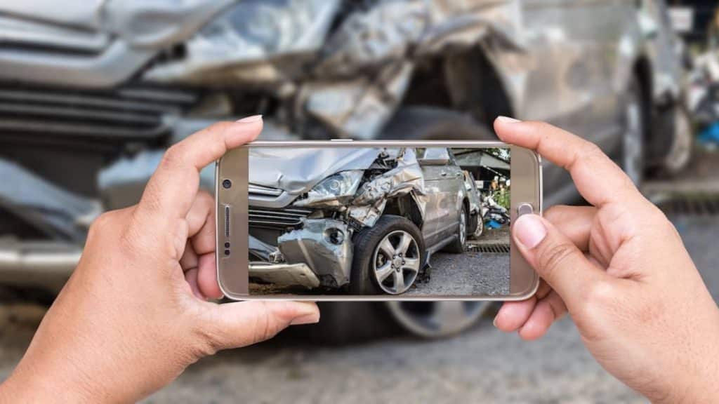 How Accident Management Services Can Save You Time and Hassle After a Car Crash