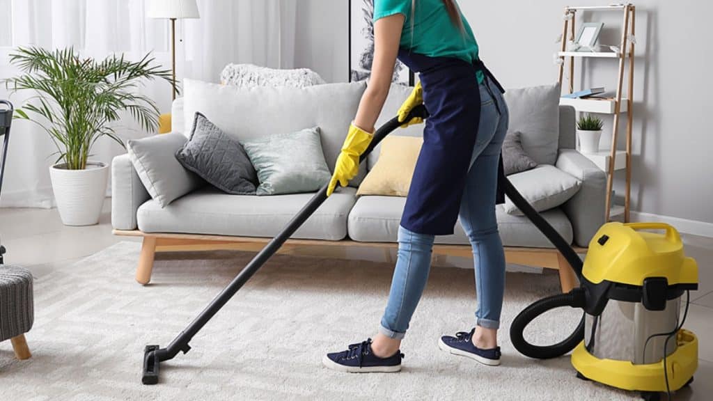 What Are The Pros Of Hiring A Competent Cleaning Service?