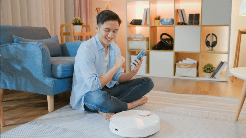 HOW DO ROBOT VACUUMS WORK?