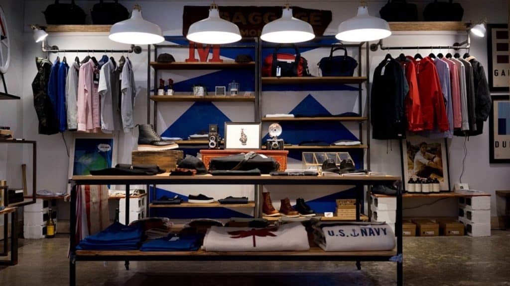 Design Tips for Retail Spaces Incorporating Black Shelving Units