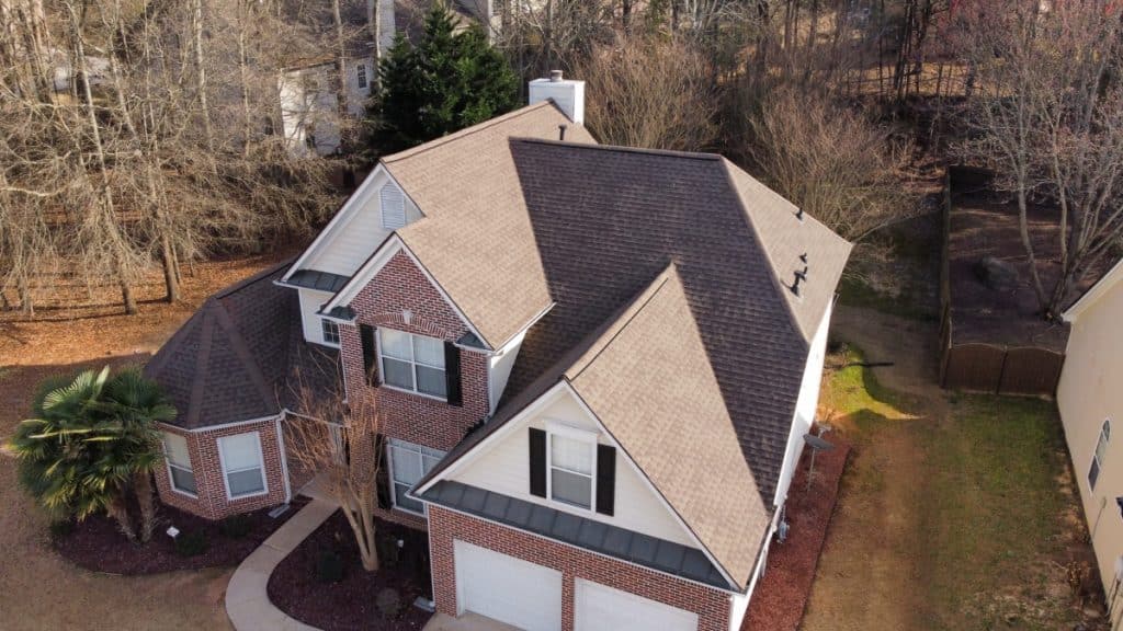 Why a Local Roofing Company in Braselton GA is Your Best Choice for Roof Repairs