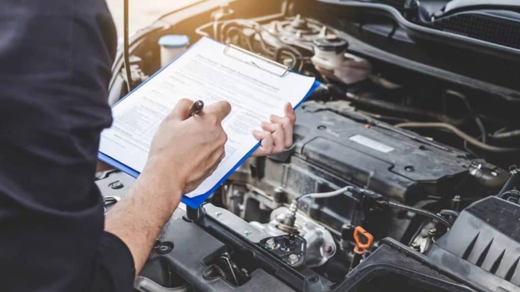 12 Items To Consider While Doing a Vehicle Inspection