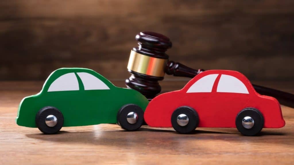 How a Car Crash Lawyer Can Help You Maximize Your Compensation?