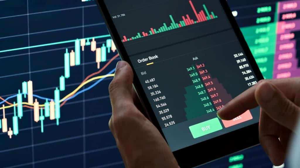 Must Know Difference Between A Market Order And A Limit Order