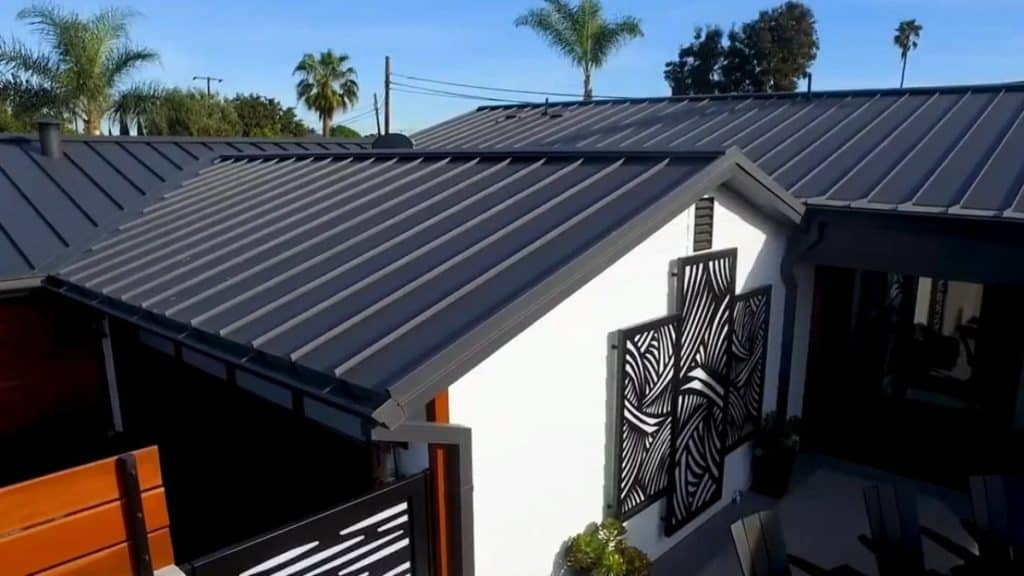 The Benefits of Standing Seam Metal Roofing for Oakville Custom Home Builders