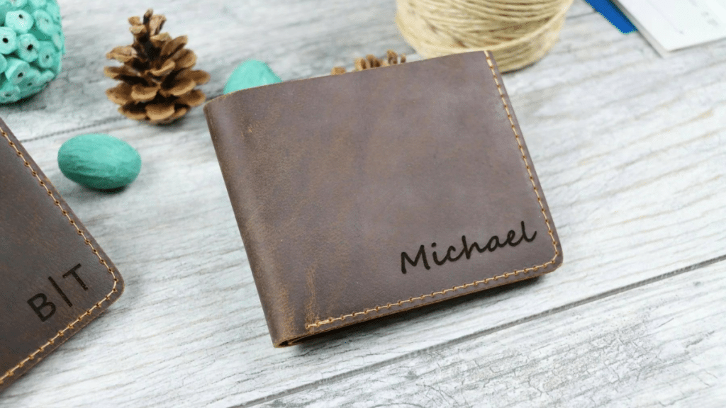 Choosing a leather wallet that blends practicality and style