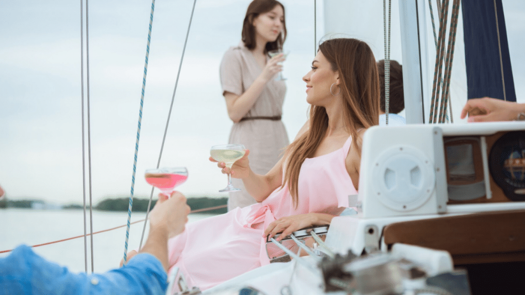 Top 5 Reasons to Choose VIP Boat Rental for Your Miami Boating Adventure