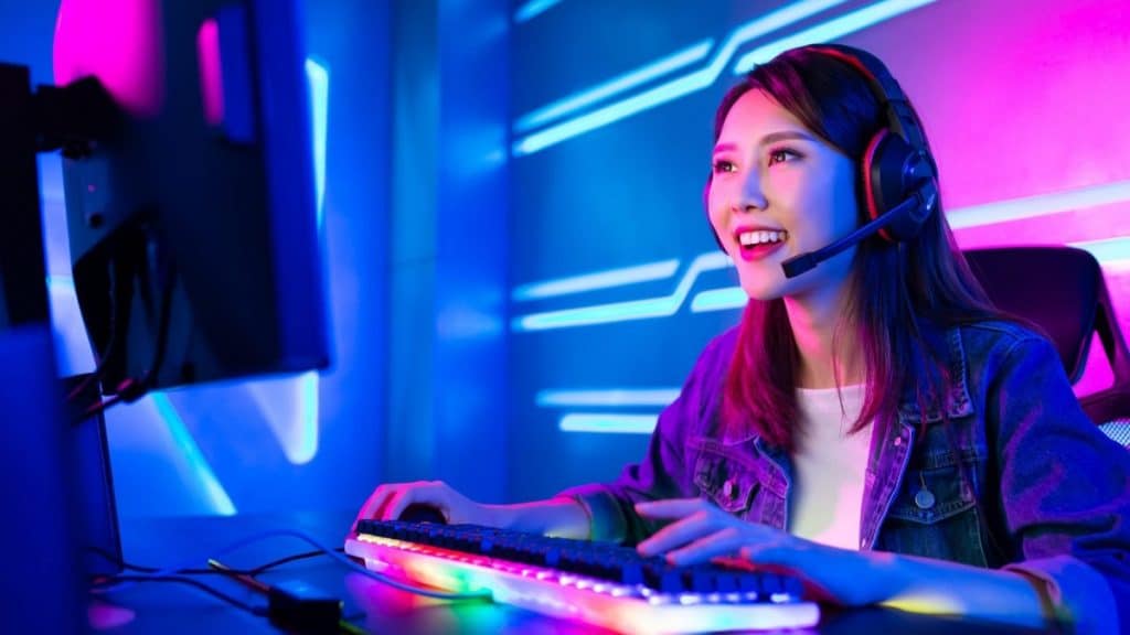 Women in Online Gaming Breaking Barriers and Changing the Game