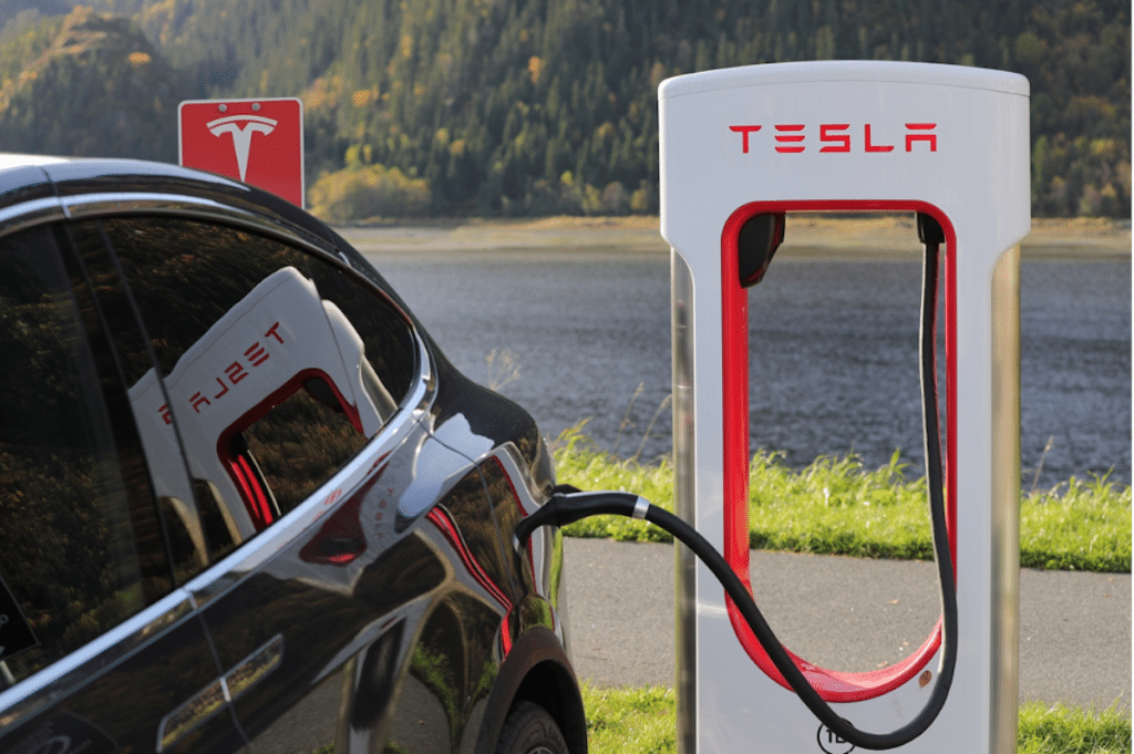 How Much Does It Cost to Charge Your Tesla: Charging Station vs Home Charge