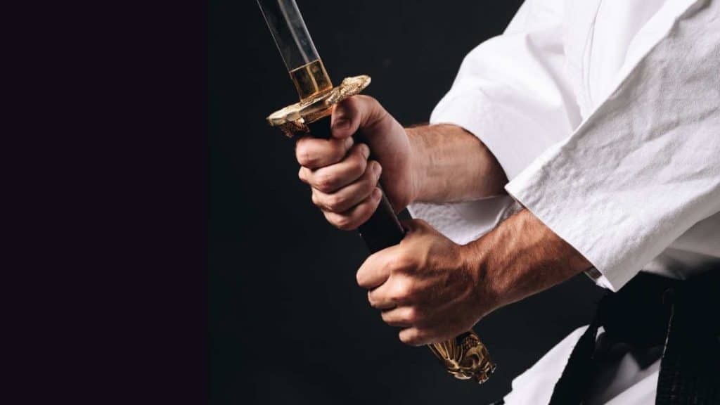 How to Safely Handle a Katana for Beginners