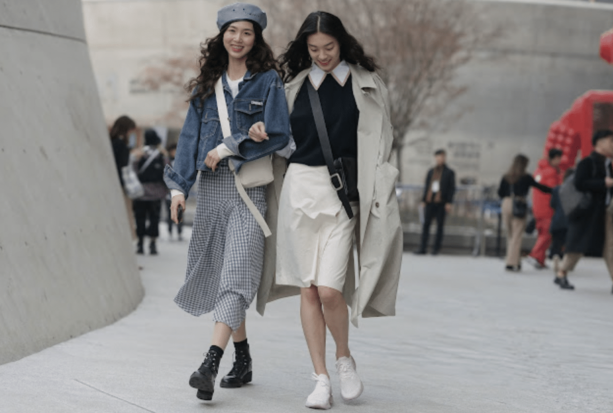 Korean Street Fashion: 10 Must-Have Outfits to Nail Your K-Fashion Look Svelte Magazine Korean Street Fashion: 10 Must-Have Outfits to Nail Your K-Fashion Look Svelte Magazine