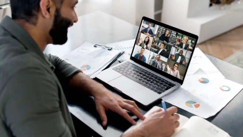 Reasons Why Employer of Record Services Are Essential for Remote Teams