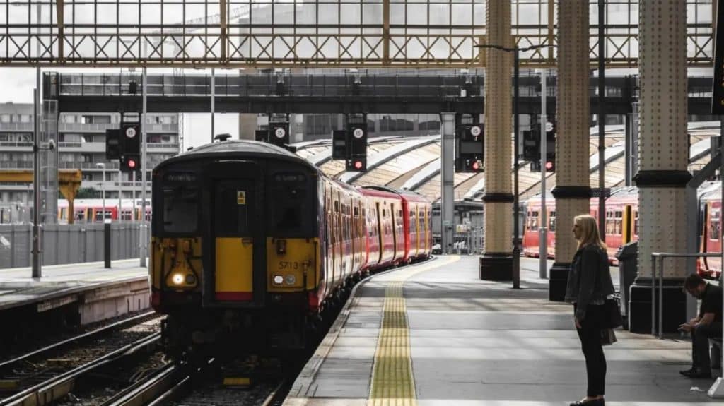 A Traveler’s Guide to Left Luggage Services at Waterloo Station