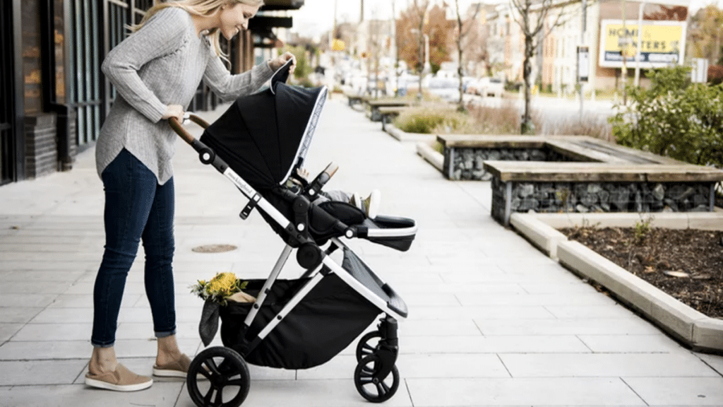 An Expert Advice When Looking for a Baby or Toddler Travel Stroller