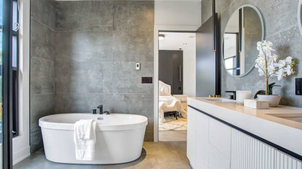 Luxury Bathroom Renovations in Toronto How to Achieve a Spa-Like Retreat