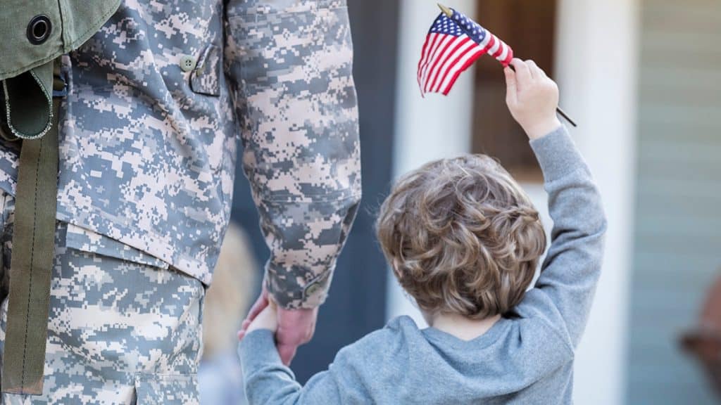 SPREADING HOLIDAY CHEER HOW TO SUPPORT VETERANS THIS SEASON