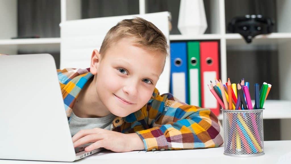 10 Benefits of Choosing K-12 Online Schools for Your Child