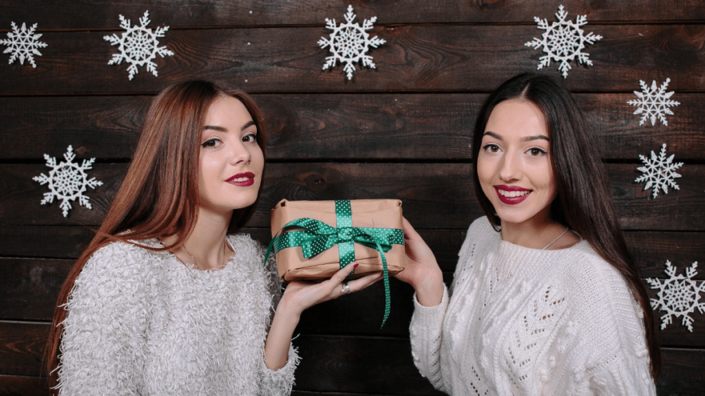 10 Best Gifts to Give Your Best Friend for Her Birthday