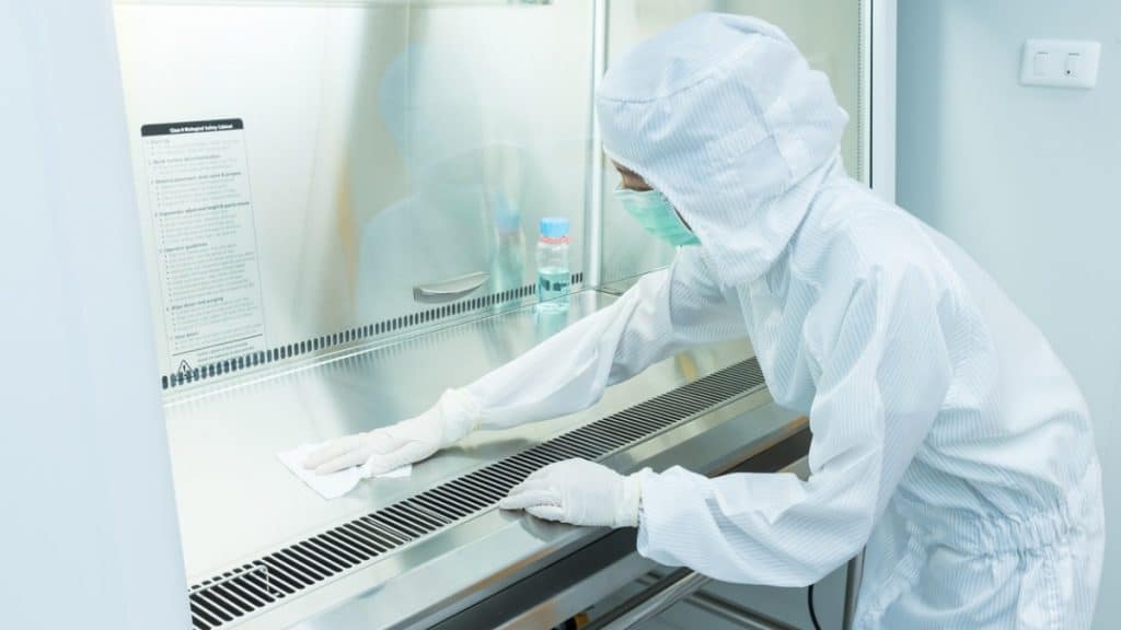 How to Properly Clean and Maintain Your Laboratory Equipment