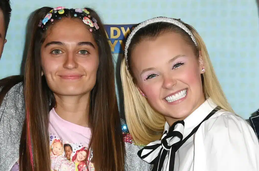 Jojo Siwa And Avery Cyrus