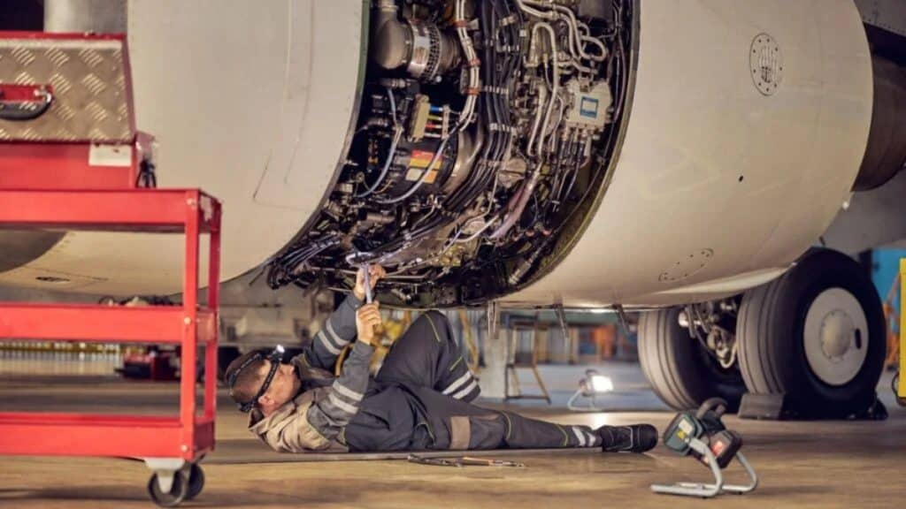 Sky High Standards The Essentials of Aircraft Maintenance