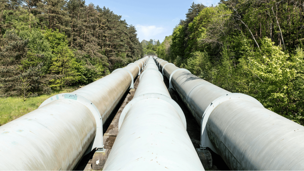 How Tensile Testing Supports the Development of Stronger Oil & Gas Pipelines