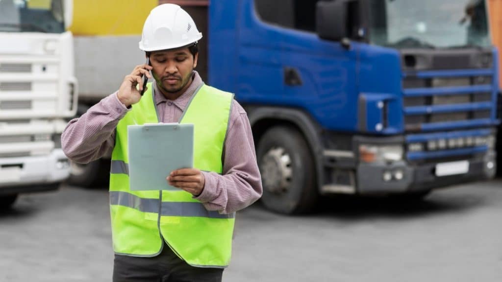 How transportation management platforms improve fleet management and driver performance