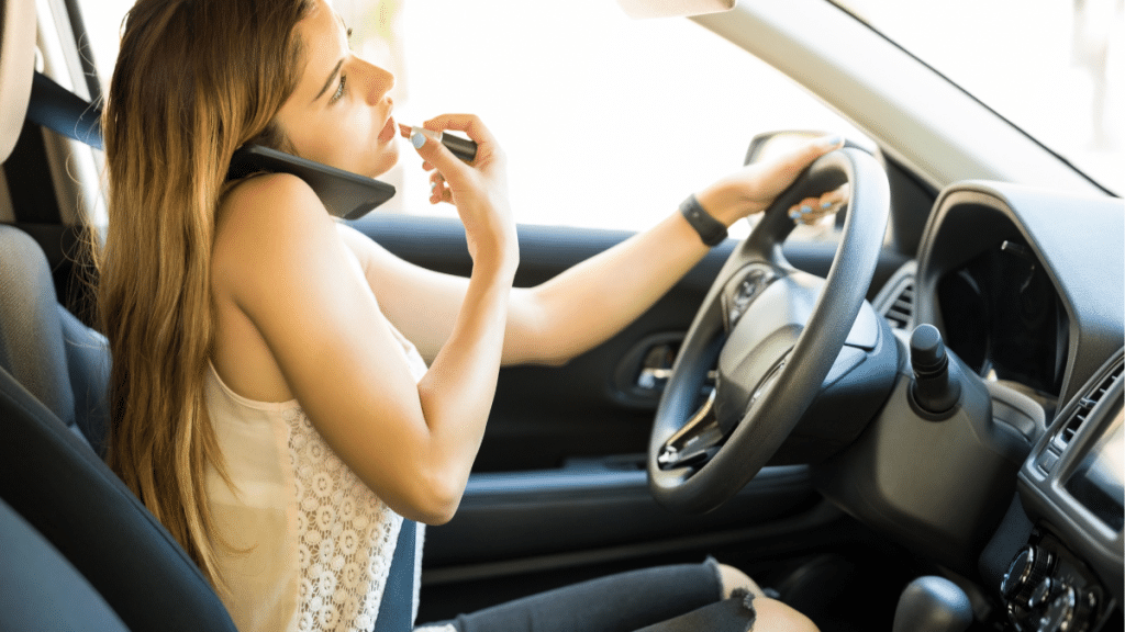 5 of the Things That Most Often Distract Drivers in the Modern Era