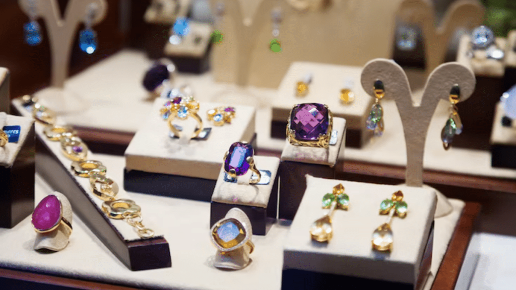 Elevating Jewelry Retail Spaces with Creative Fixtures and Timeless Pieces