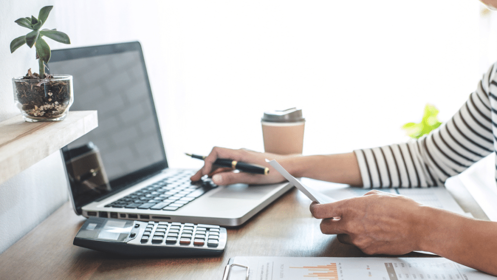 How to Choose the Right Accounting Service for Your Business