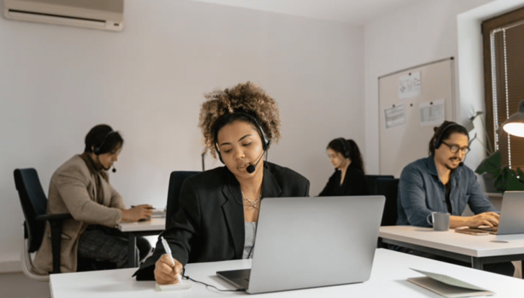Revolutionizing Event Communication with Simultaneous Interpretation Services