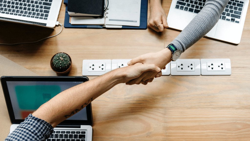 7 Ways to Get More Referrals and Reviews from Customers
