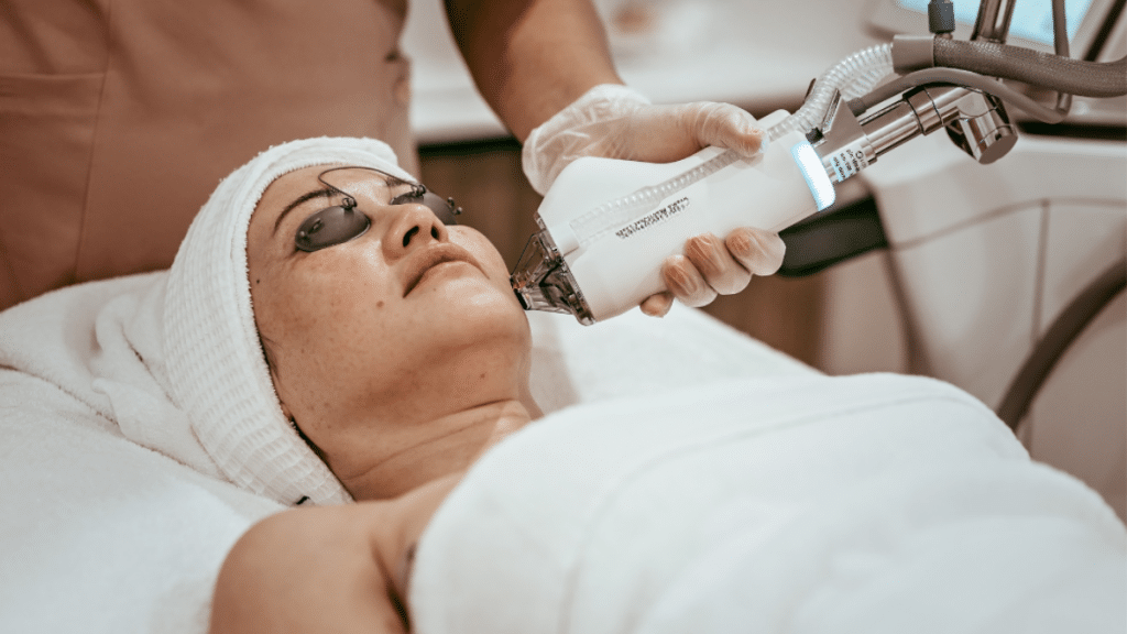 Choosing a Skin Cancer Clinic Sunshine Coast Locals Trust