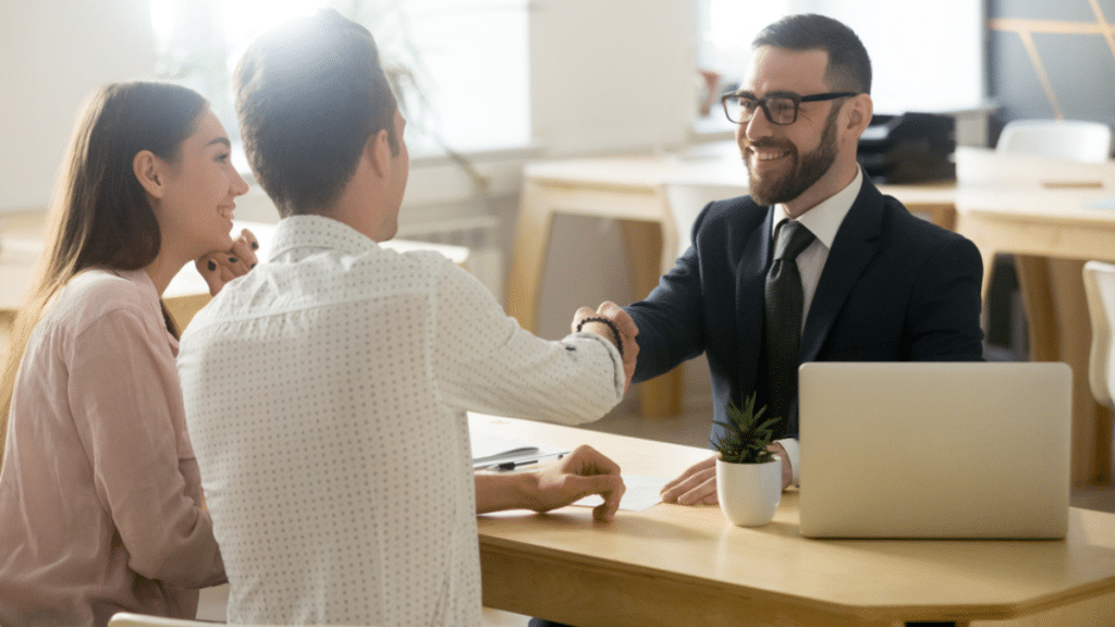 How Does Cloud-Based Software Speed Up Insurance Claim Lifecycles? Key Benefits for Faster Claims Processing