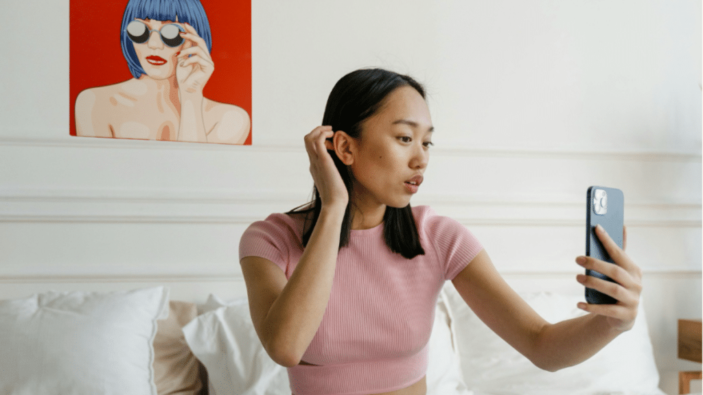 Streaming in the Era of Smartphones Is Vertical Video the Future of Entertainment?
