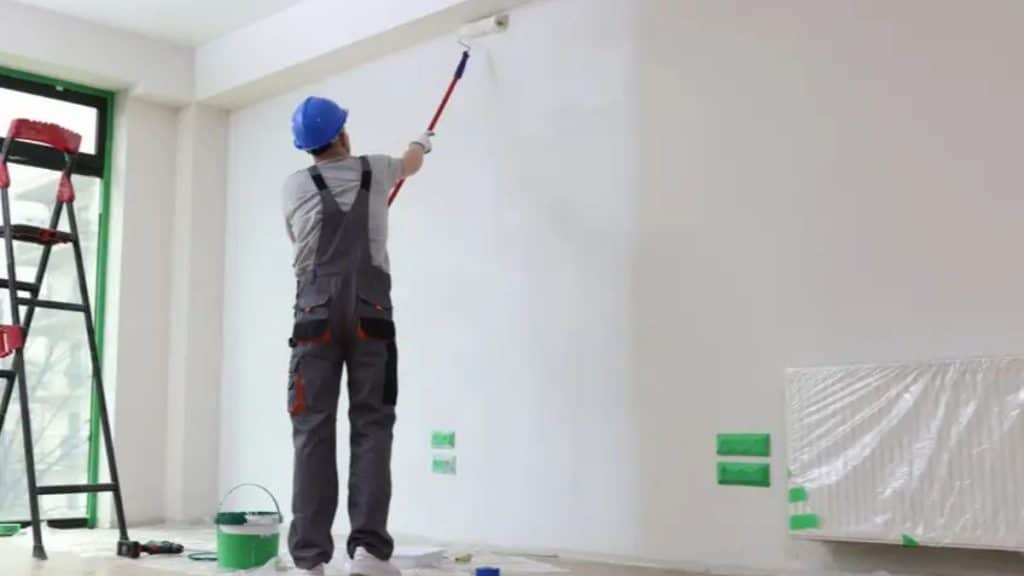 10 Signs Your Home Needs a Fresh Coat of Paint – Don’t Ignore